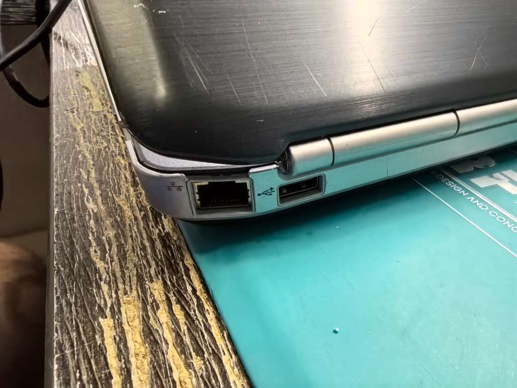 5 x units -Dell Latitude E5420 Laptop - i3-2330M, 8GB DDR3, 256GB SSD, HD Display, Backlit Keyboard