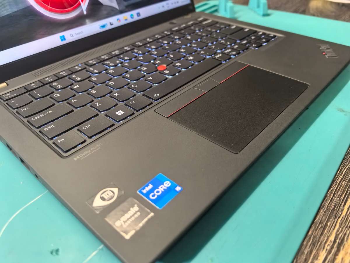 LATE ENTRY-12th gen i5-LENOVO THINKPAD T14*i5-1235u*16GB DDR4*FHD+*256GB SSD