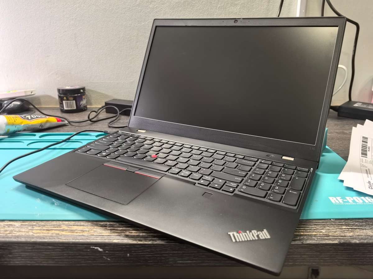 QUAD CORE i5-Lenovo ThinkPad L15-i5-10210u-16GB DDR4 512GB SSD-HD
