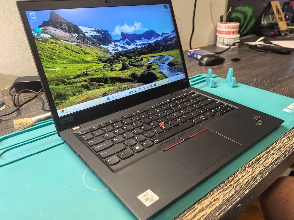 QUAD CORE i7-LENOVO THINKPAD T14S*i7-10610U*16GB DDR4*FHD*256GB SSD