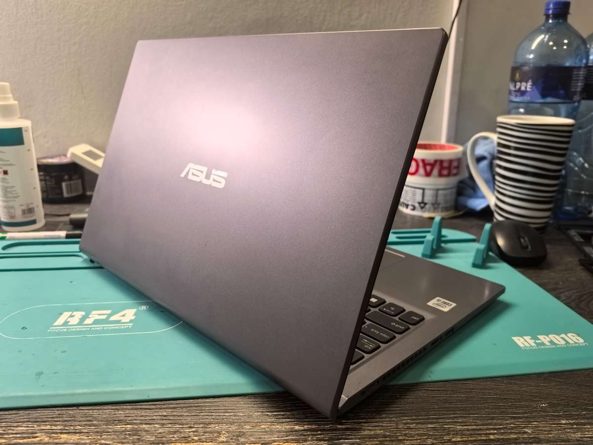 QUAD CORE i5-10TH GEN i5-ASUS VIVOBOOK X515JA-i5-1035G1-8GB DDR4*256GB SSD*FHD