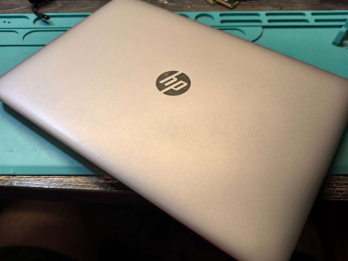 HP PROBOOK 450 G4*I3-7100u*8GB*256GB SSD-HD-DVD-HD GRAPHICS