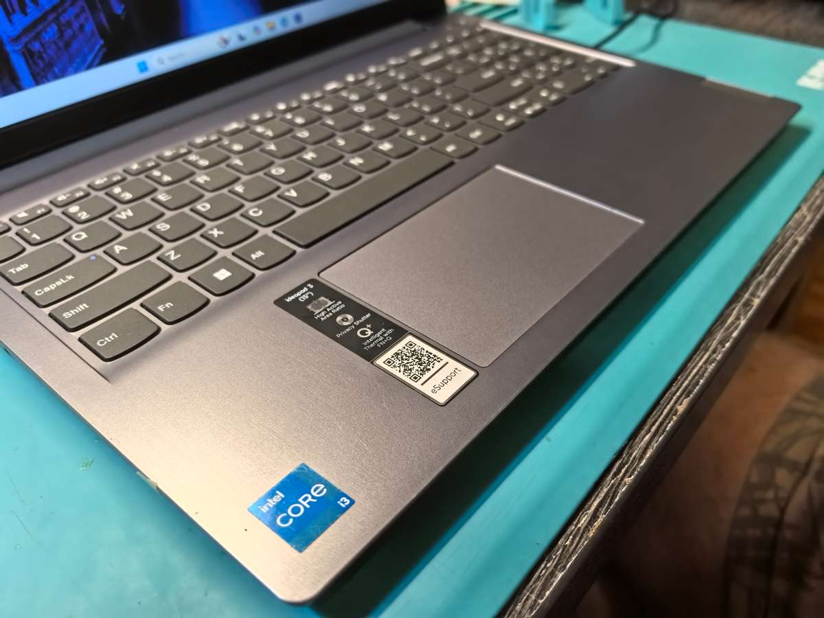 11TH GEN-LENOVO IDEAPAD 3*i3-1115G4*8GB DDR4*512GB SSD*FULL HD*G4 GRAPHICS*