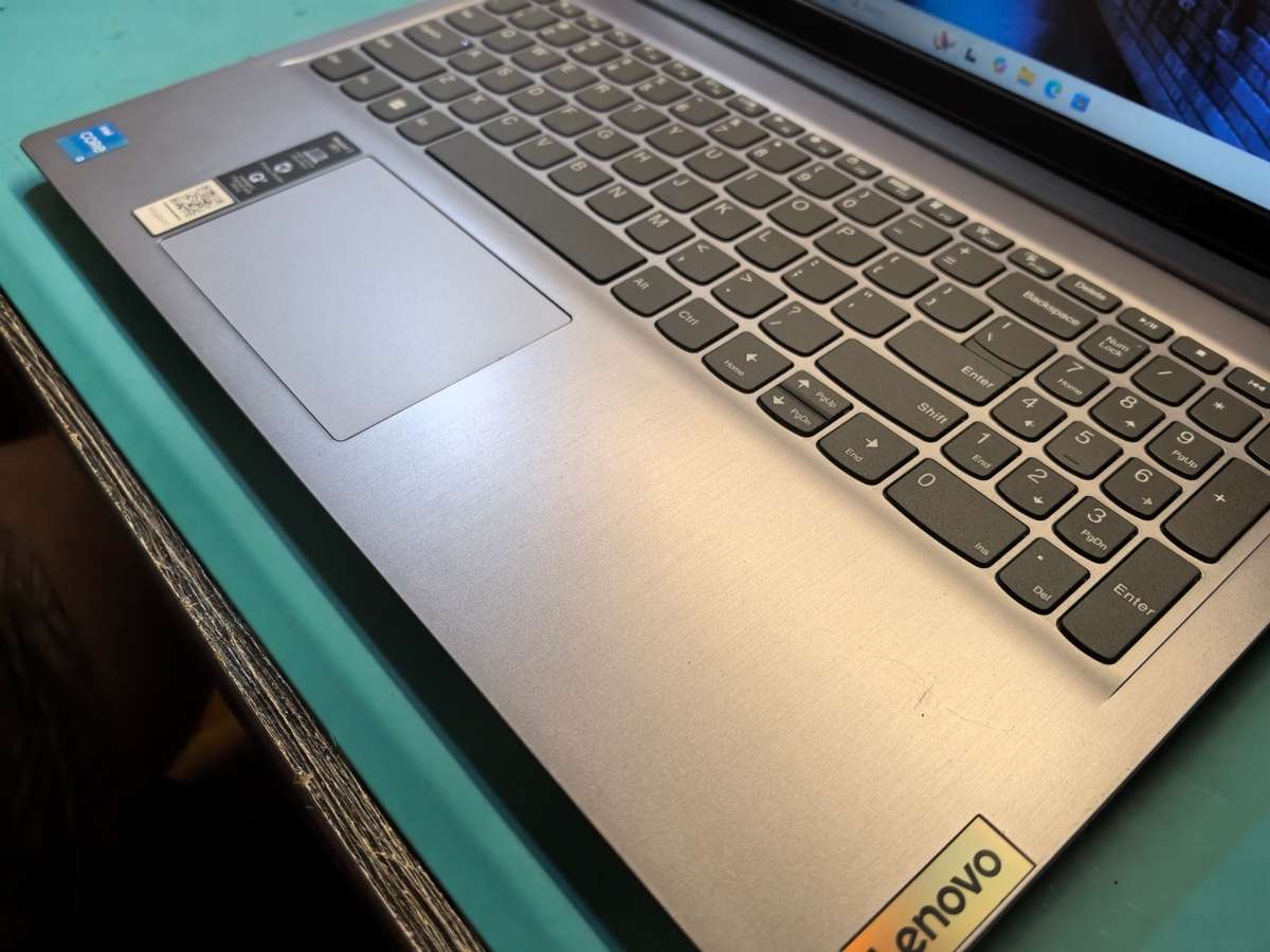 11TH GEN-LENOVO IDEAPAD 3*i3-1115G4*8GB DDR4*512GB SSD*FULL HD*G4 GRAPHICS*