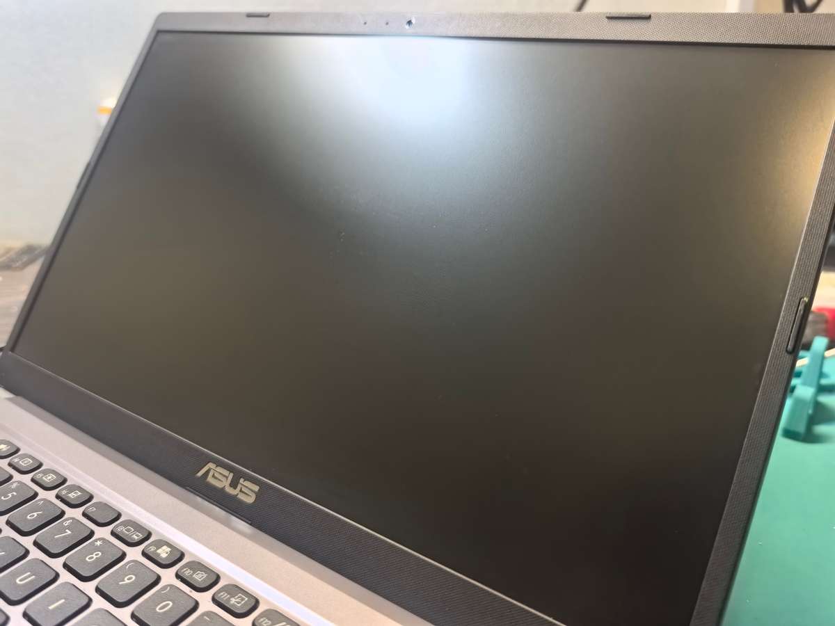 LATE ENTRY-10TH GEN*ASUS VIVOBOOK X515FA*i3-10110U*8GB DDR4*256GB SSD*HD*
