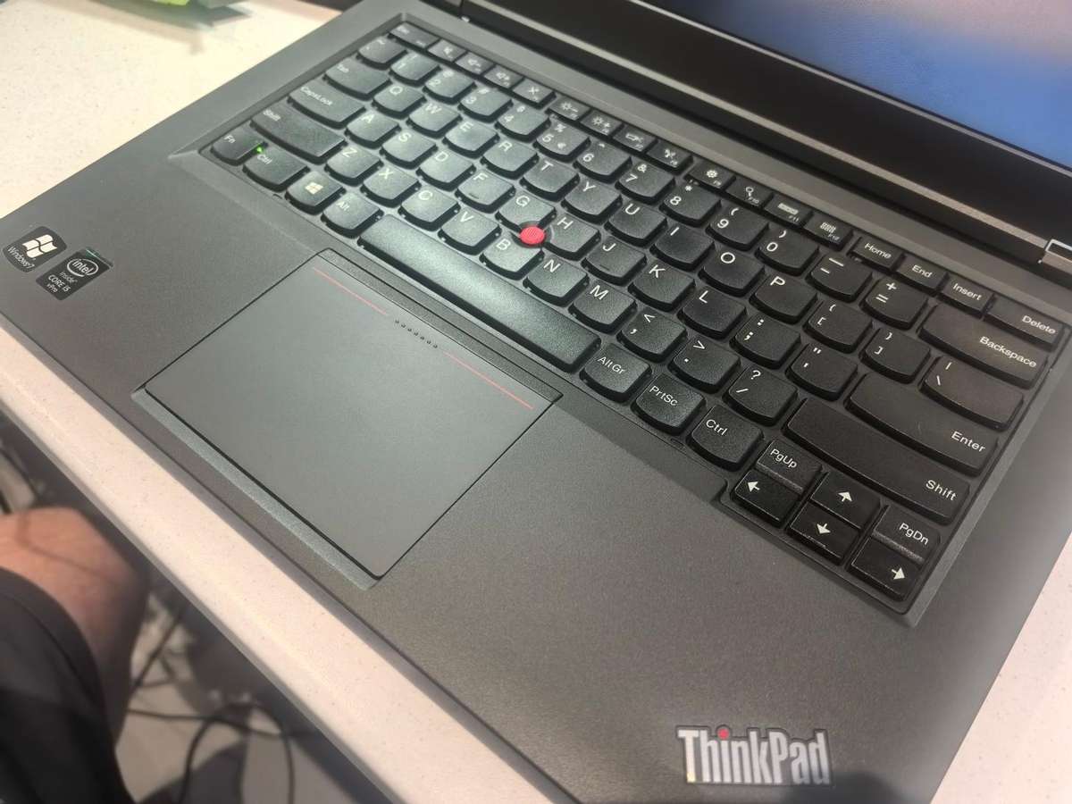 HIGH SPEC!*LENOVO THINKPAD T440P*i5-4300M*6GB RAM*256GB SSD*HD+DISPLAY