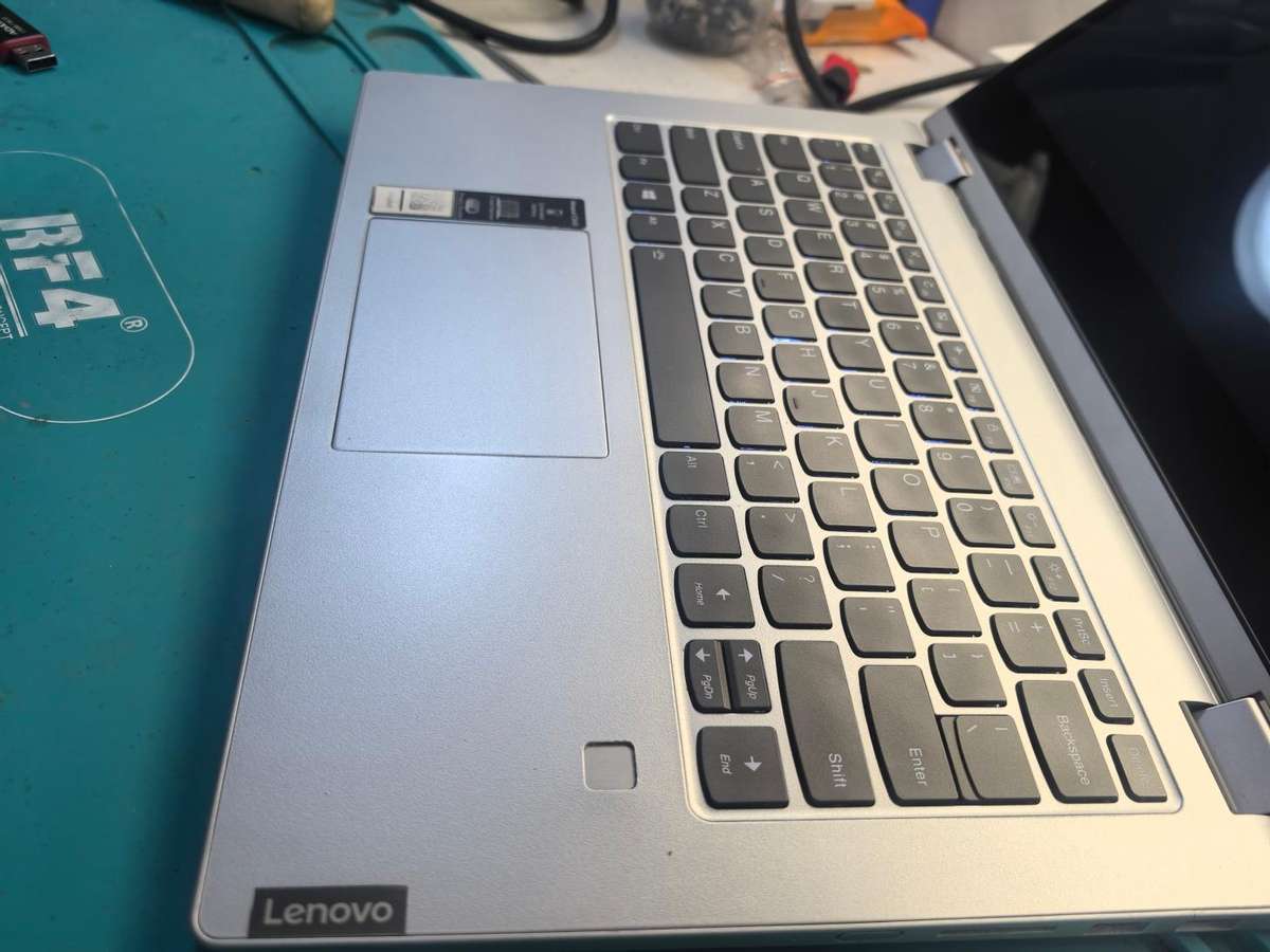 Quad Core i7 10th Gen Lenovo C340 Touchscreen Laptop 8GB RAM 256GB NVMe SSD FHD