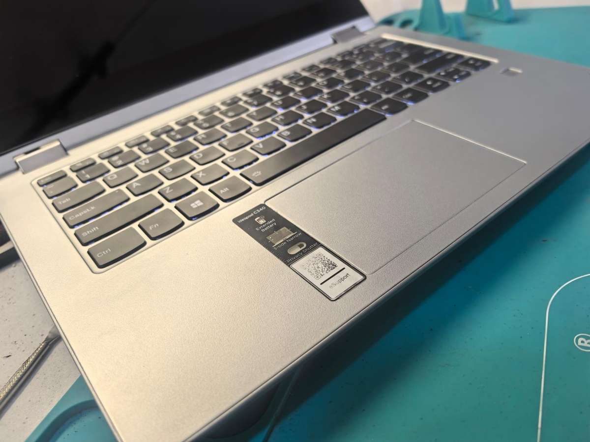 Quad Core i7 10th Gen Lenovo C340 Touchscreen Laptop 8GB RAM 256GB NVMe SSD FHD