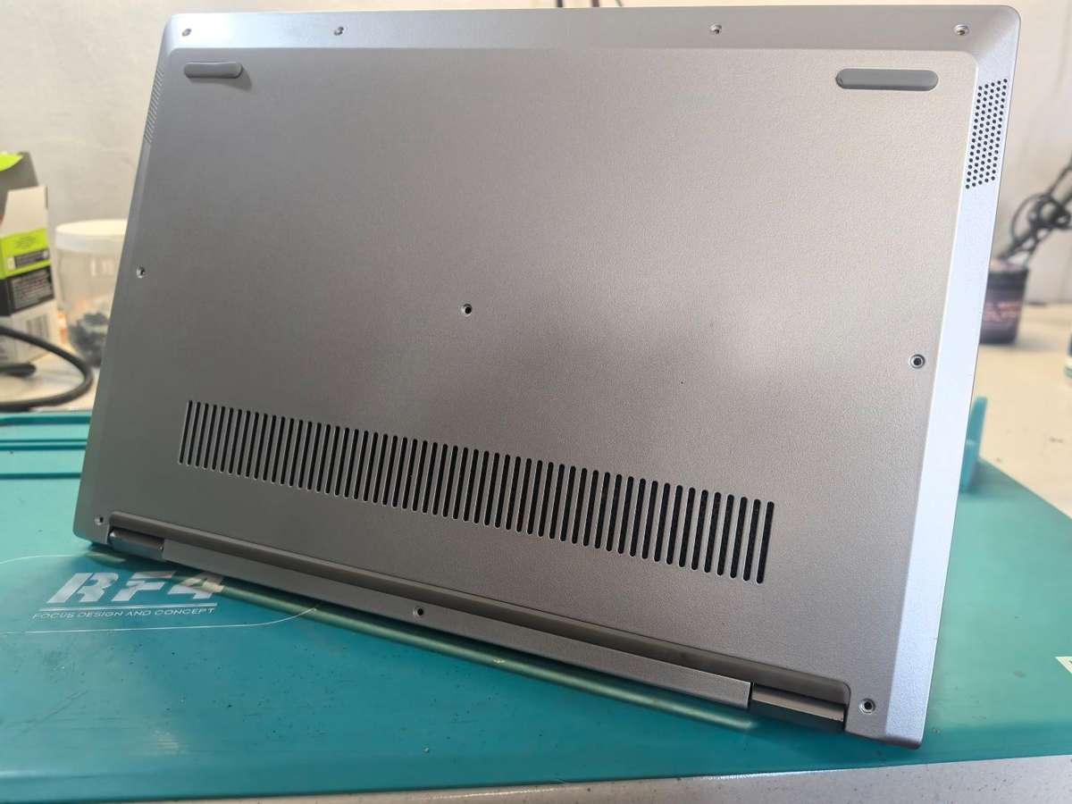 Quad Core i7 10th Gen Lenovo C340 Touchscreen Laptop 8GB RAM 256GB NVMe SSD FHD