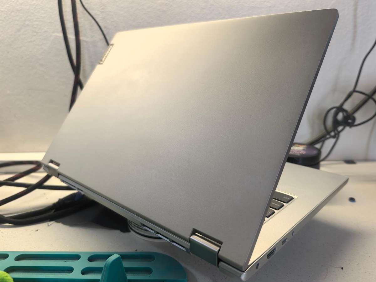 Quad Core i7 10th Gen Lenovo C340 Touchscreen Laptop 8GB RAM 256GB NVMe SSD FHD