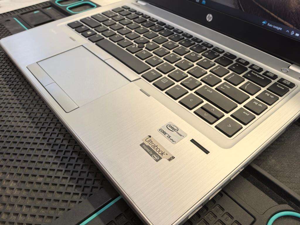 HP EliteBook Folio 9470m i5-3427U 8GB RAM 250GB SSD HD 32GB SSD