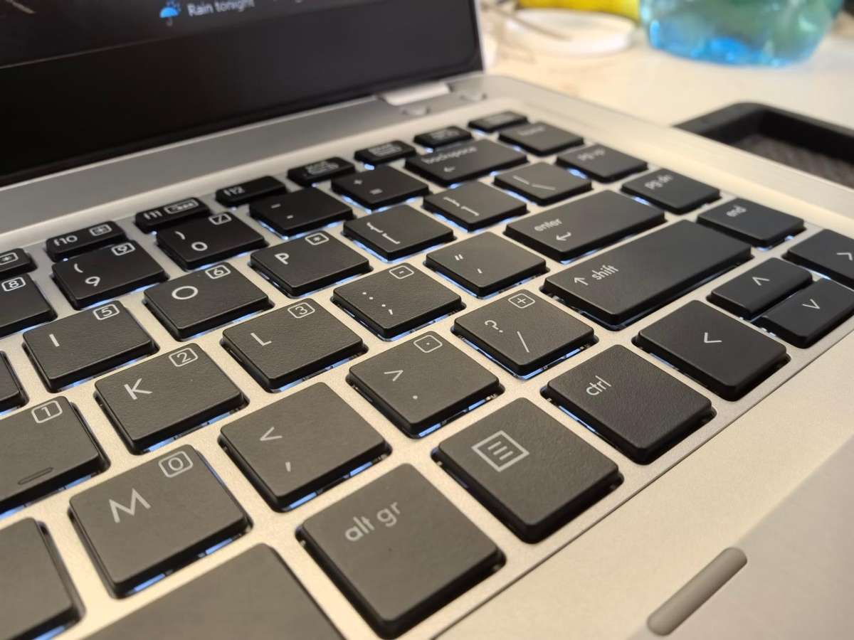 HP EliteBook Folio 9470m i5-3427U 8GB RAM 250GB SSD HD 32GB SSD