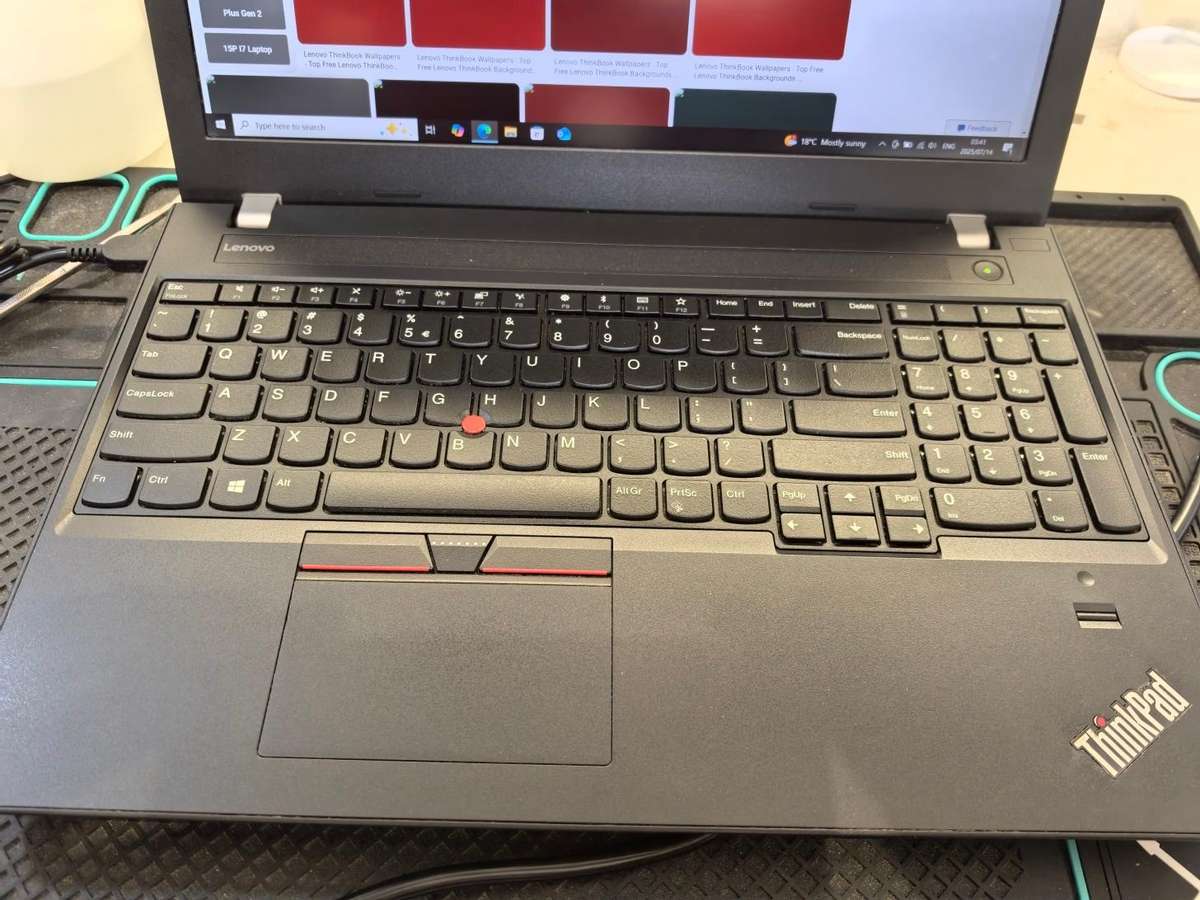 LENOVO THINKPAD E570*i3-6006U*8GB RAM*SEAGATE 250GB SSD*FHD