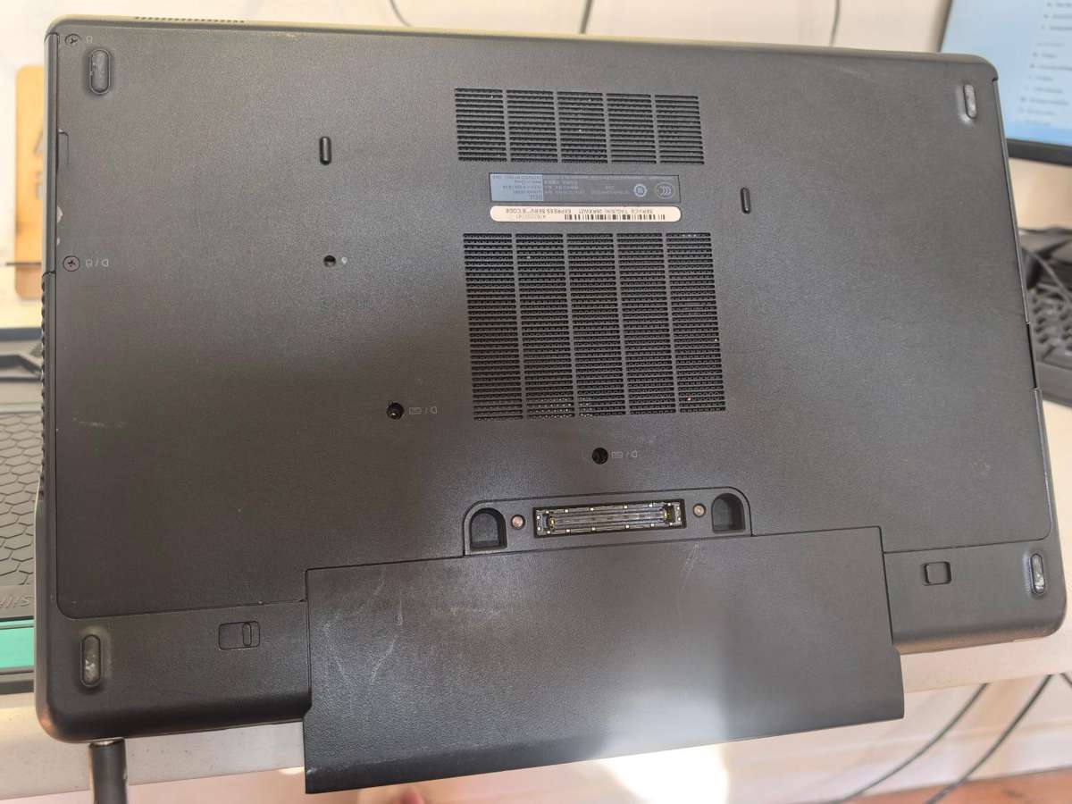 Radeon Graphics-Quad Core i7 Dell Latitude E6540-i7-4800MQ-8GB RAM-256GB SSD-FHD