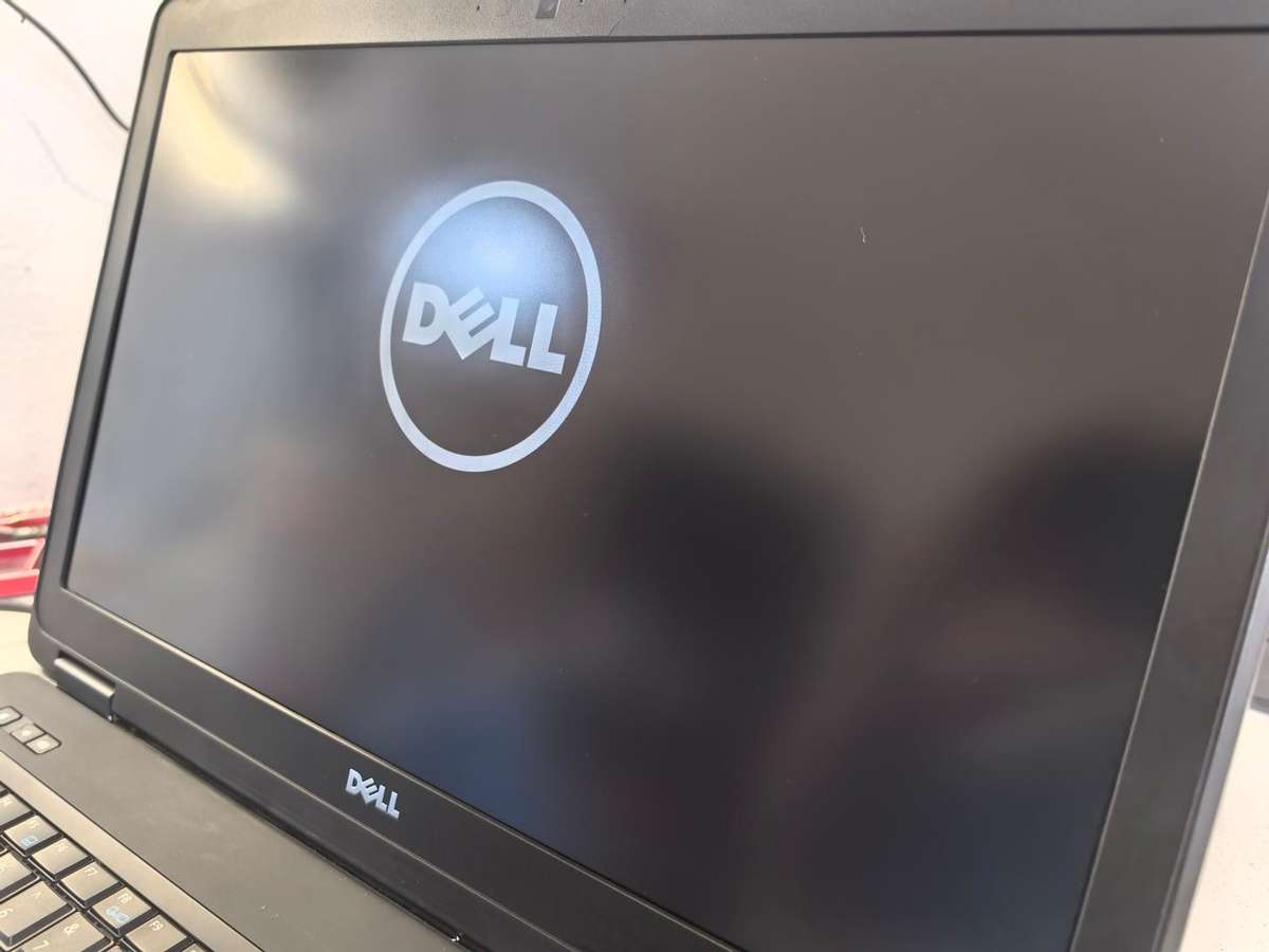 Radeon Graphics-Quad Core i7 Dell Latitude E6540-i7-4800MQ-8GB RAM-256GB SSD-FHD