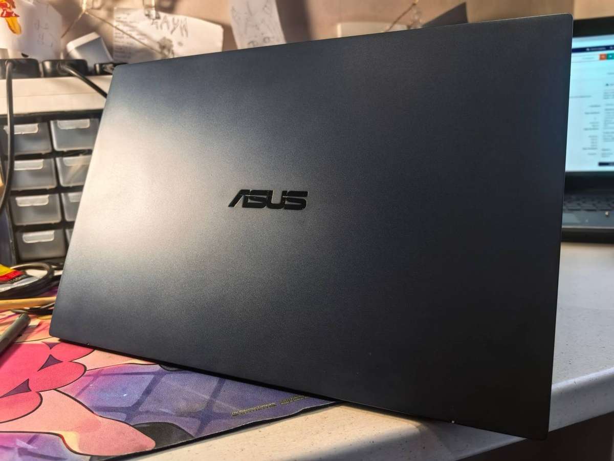11th Gen Asus ExpertBook B5100, i5-1135g7, 12GB RAM, 512GB SSD, FHD, IRIS GRAPHICS