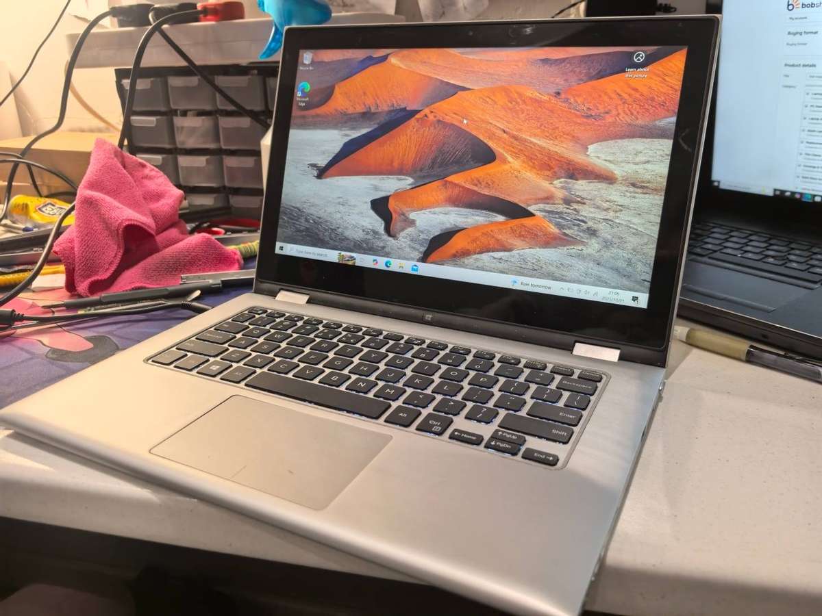 Dell Inspiron 7348 - i7-5500U - 8GB - 256GB SSD- FHD- BACKLIT KEYBOARD