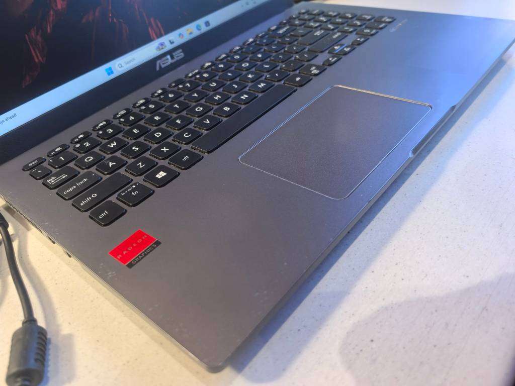 Asus Notebook M509BA AMD A6-9425 5 Compute Cores 8GB DDR4 512GB SSD