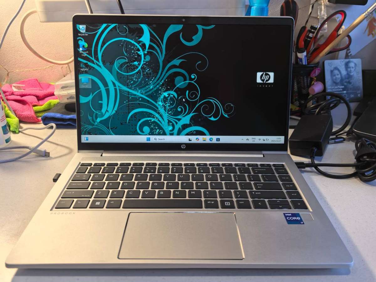 QUAD CORE i7-HP PROBOOK 640 G8-i7-1185G7-16GB DDR4-256GB SSD-HD-10 CORES-BACKLIT