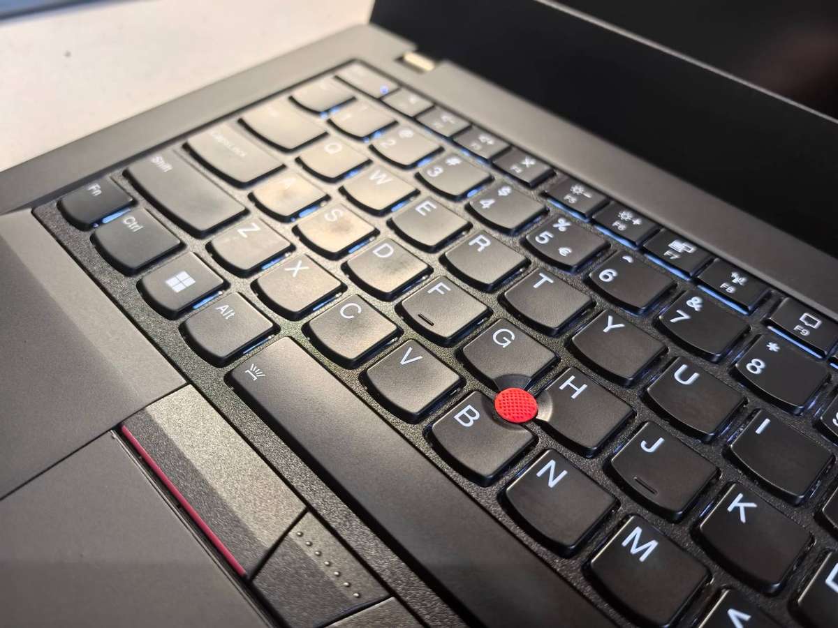 12TH GEN LENOVO THINKPAD L14*RYZEN 5 PRO-5650U*8GB DDR4*256GB SSD*RADEON GRAPHICS*FHD*4GLTE