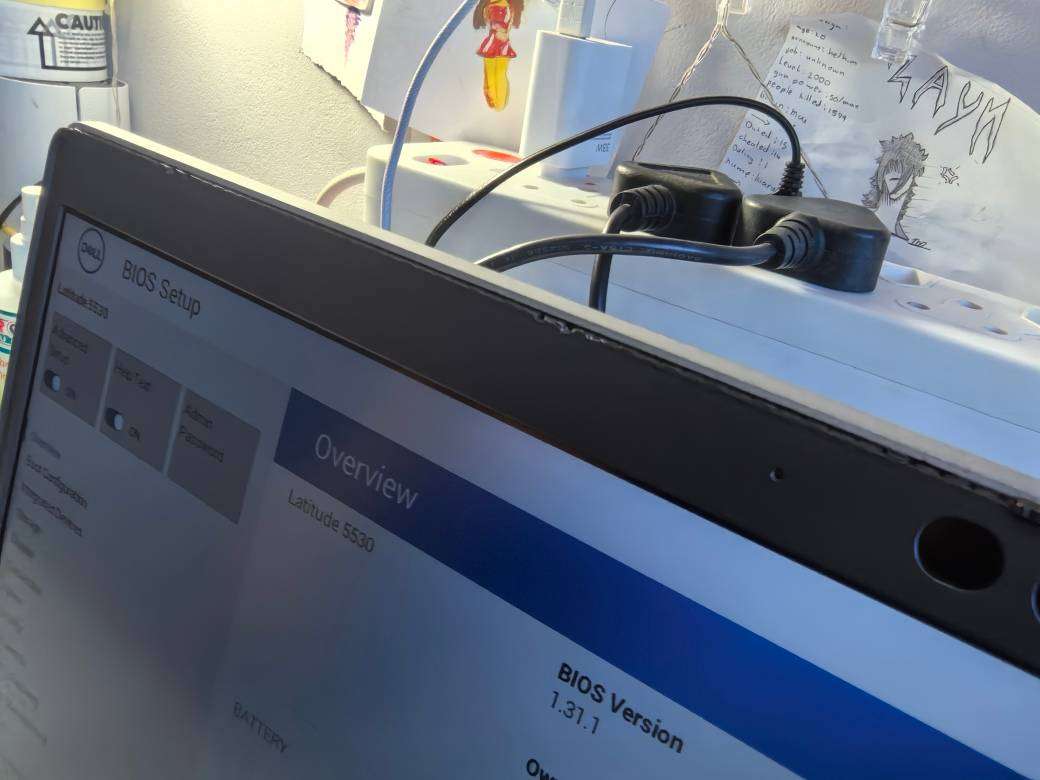 TOUCHSCREEN-DELL LATITUDE 5530*i5-1145G7*16GB*512GB SSD*FHD*IRIS GRAPHICS