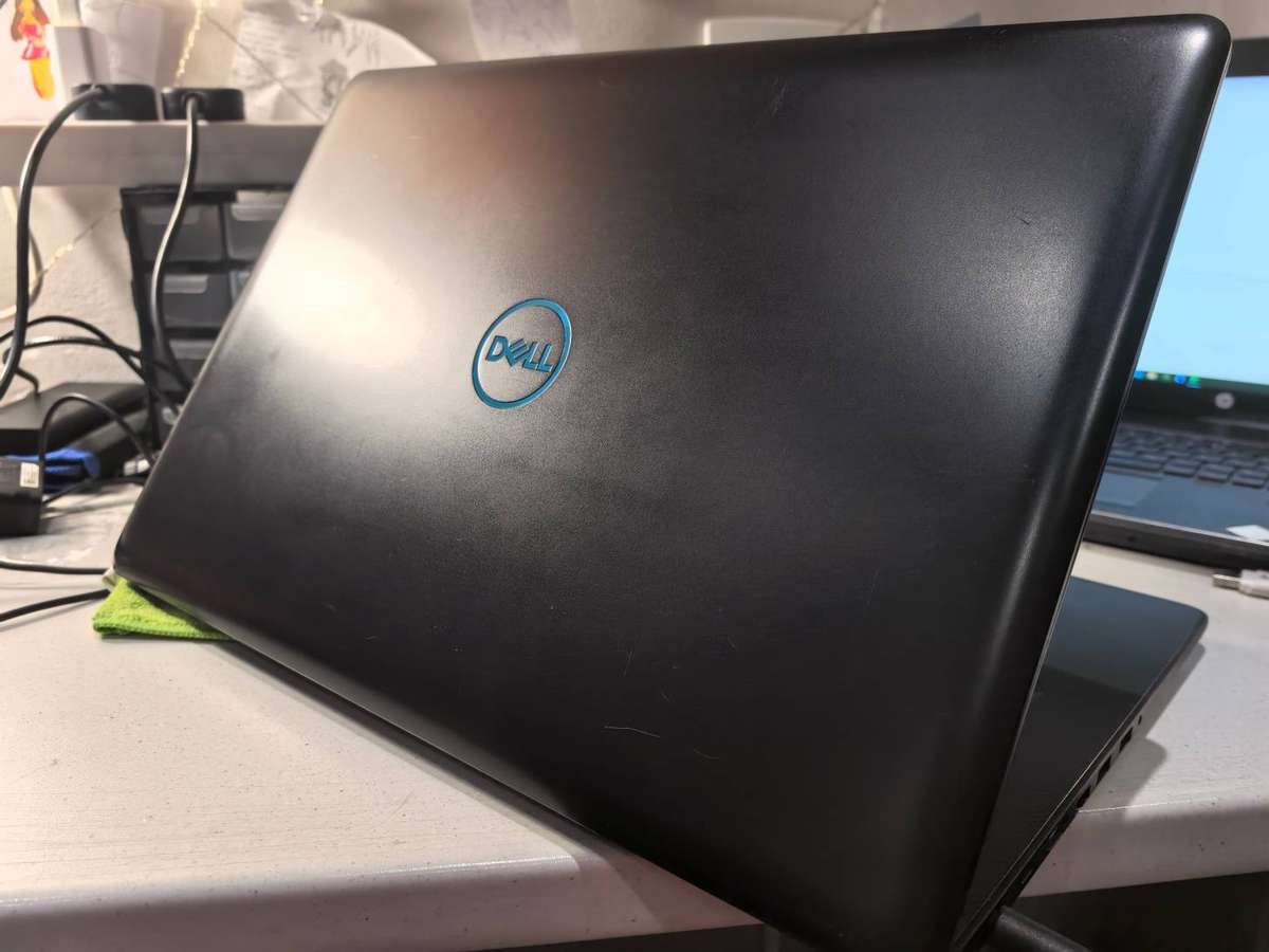 GAMING DELL G3 3779*i7-8750H*16GB DDR4*512GB SSD*17.3FHD*GTX 1050 TI