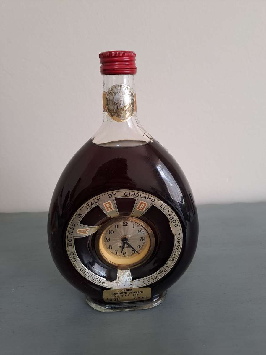 RARE GIROLAMO LUXARDO Italian Ardo  Wine With Mercedes Clock, 18%, 740ml