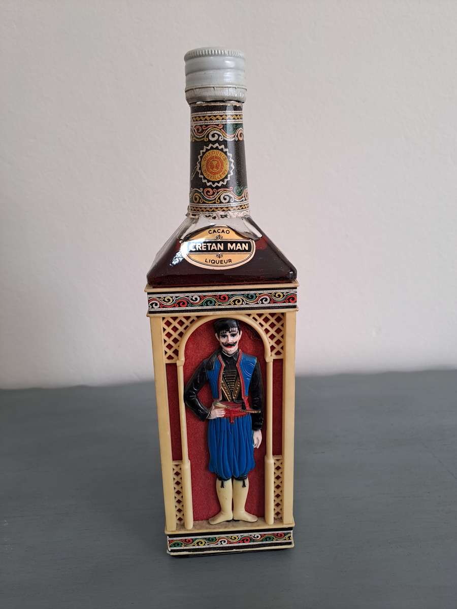 Rare Ouzounis Cretan Man Cacao Liqueur, Greece, 500ml. Sealed and full