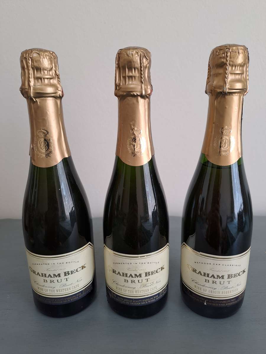 1 x 1980's Graham Beck Brut Chardonnay Pinot Noir, 375ml, 11.5%