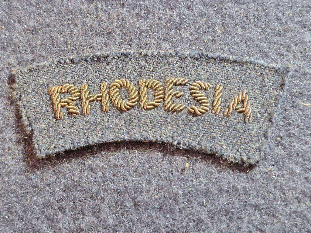 Rhodesian Air Force shoulder title for Officer's Mess dress. Bullion wire