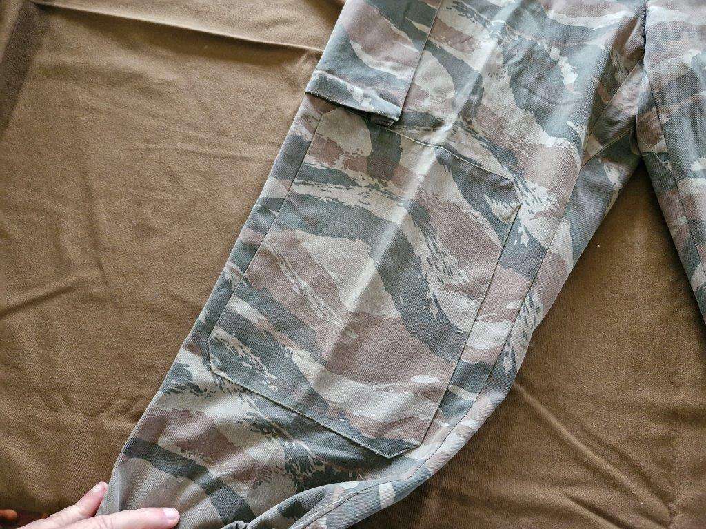 South African Bush War Cuban Lizard pattern camo trousers. 41 Cm across the waist