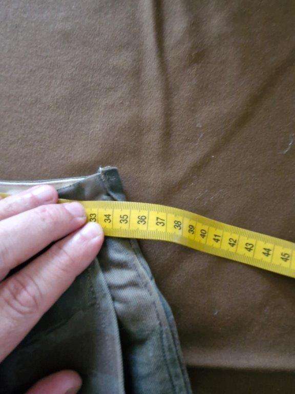 South African Bush War Lizard pattern camo trousers. 35 Cm across waist.