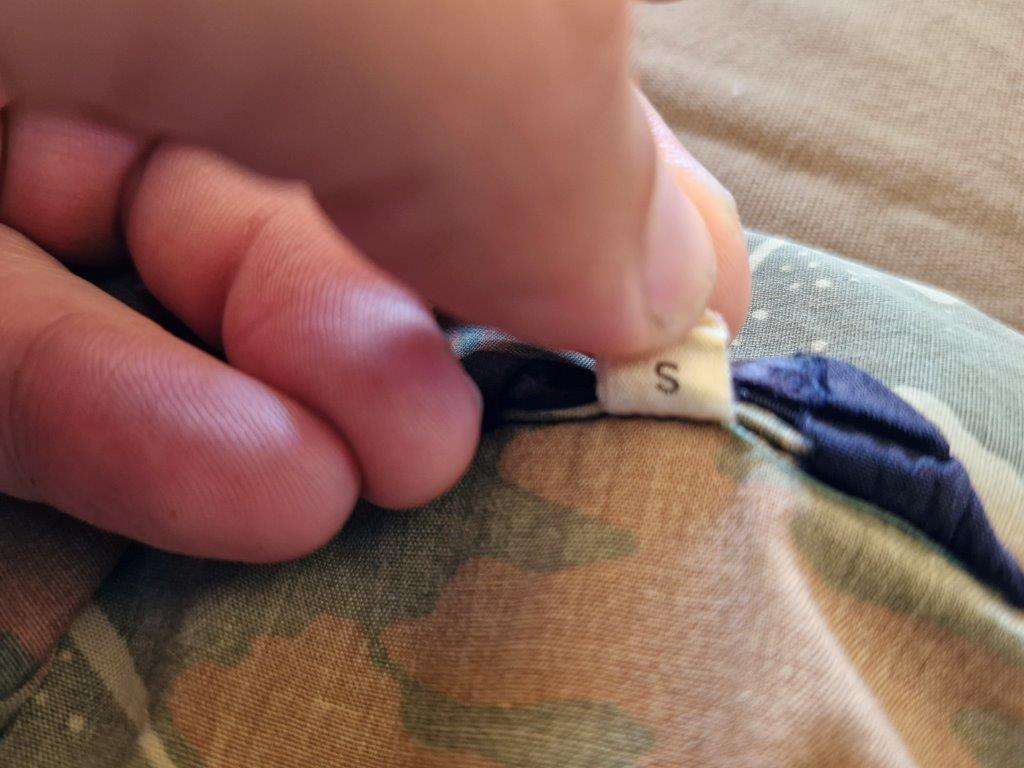 SWAPOL Camo Shirt. 52 CM armpit to armpit. Has tears.