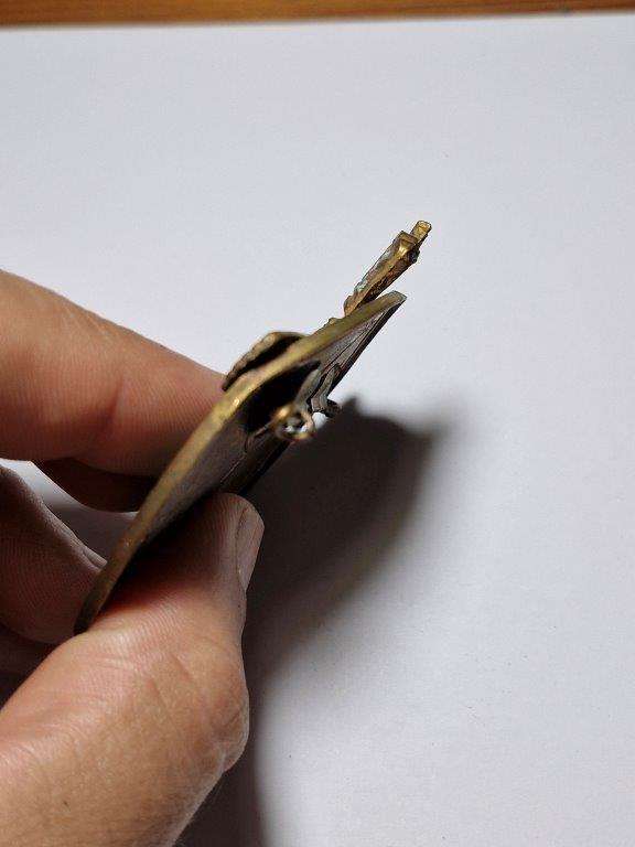 Rare WW2 Italian Fascist Badge AOI Enameled. S. Johnson, Milano. Pin broken.