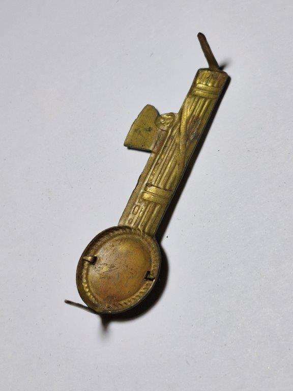 WW2 ITALIAN FASCIST-BLACK SHIRTS CAP BADGE- 2 LUGS