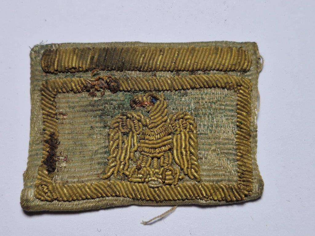Unknown Italian WWII Badge