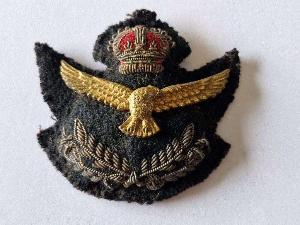 South African Air Force Officer's Cap badge 1st type. SAAF