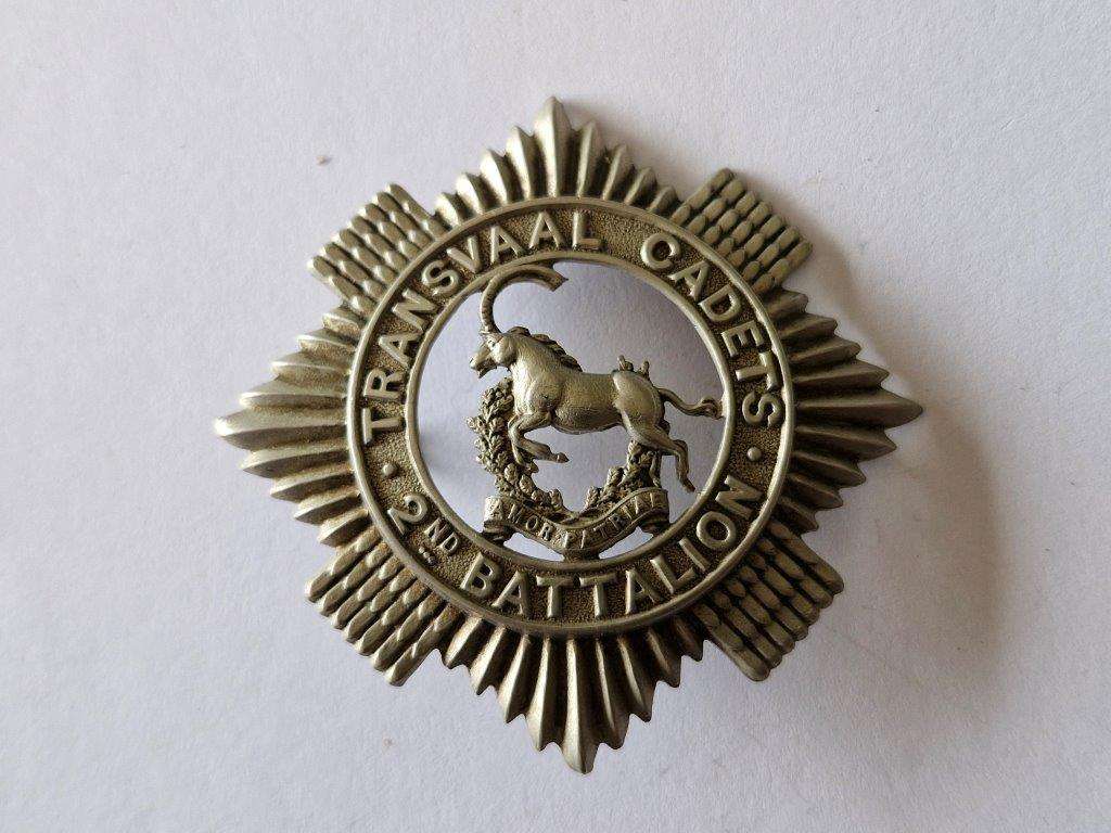 2nd Battalion Transvaal Cadets cap badge. One lug broken