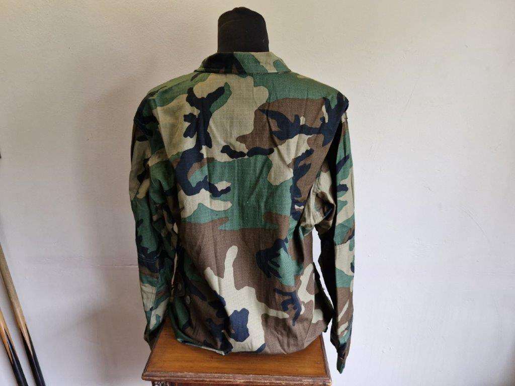 US Woodland Camo Combat Jacket. 54 Cm Armpit to Armpit