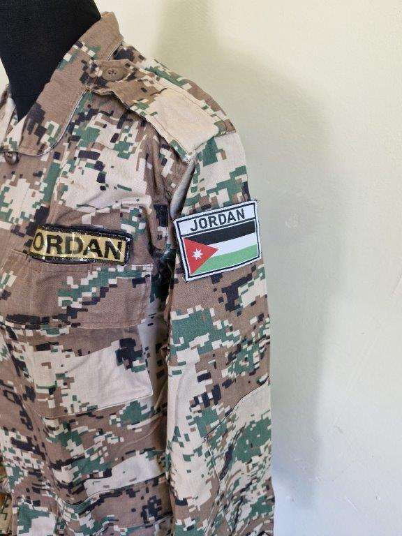 Jordanian KA2 Digital Camo Jacket. 53 Cm Armpit to Armpit.