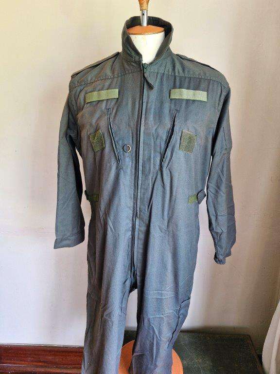 Indian Army Flight Suit Mk-IV. 57 Cm Armpit to Armpit. Faded in places