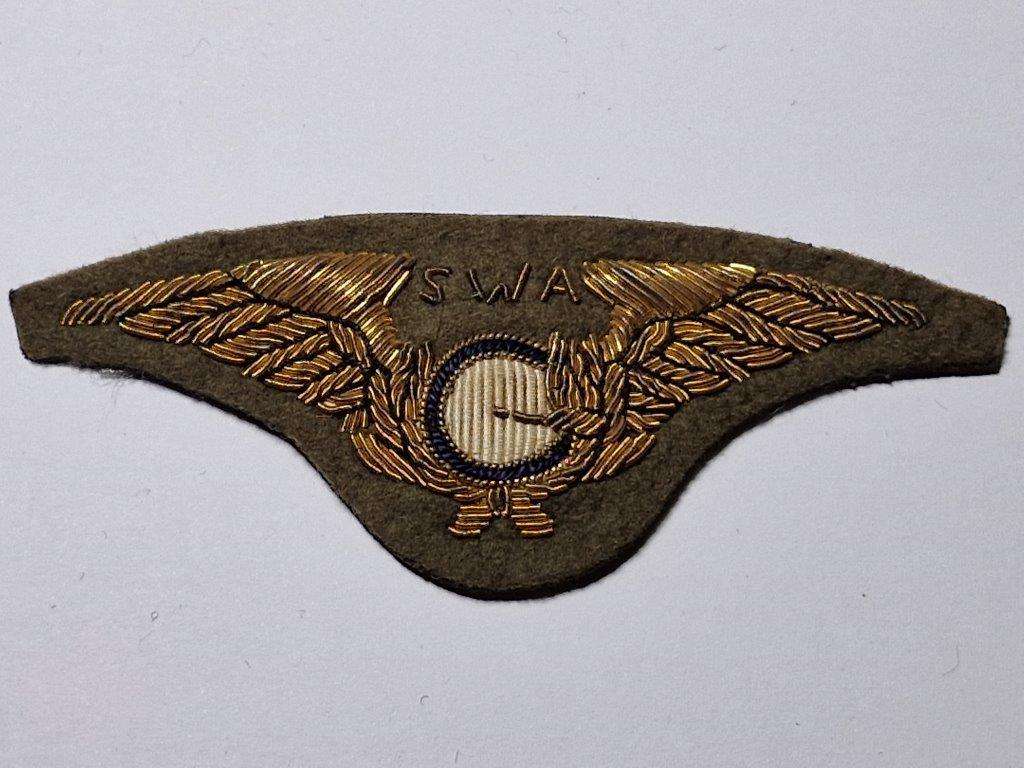 South West Africa Unknown Pilot wing. Flight Club? 100mm wide
