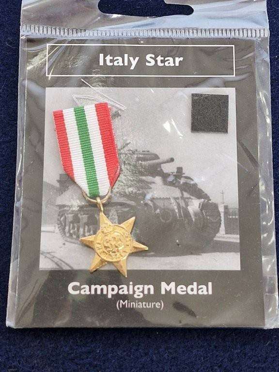 Miniature WWII Italy star. Copy sold by Air Force Museum.
