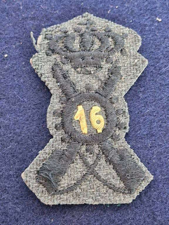 Italian WWII 16 Infantry Regiment cloth cap badge