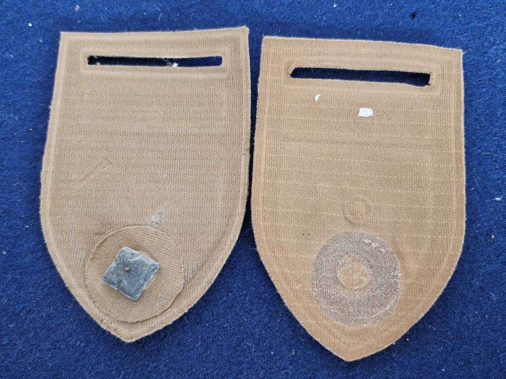 Pair of SADF INTELLIGENCE SCHOOL shoulder flashes.