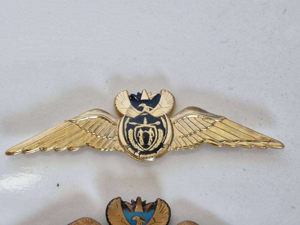 South African Air Force Gold Pilot wings. Mess dress size.