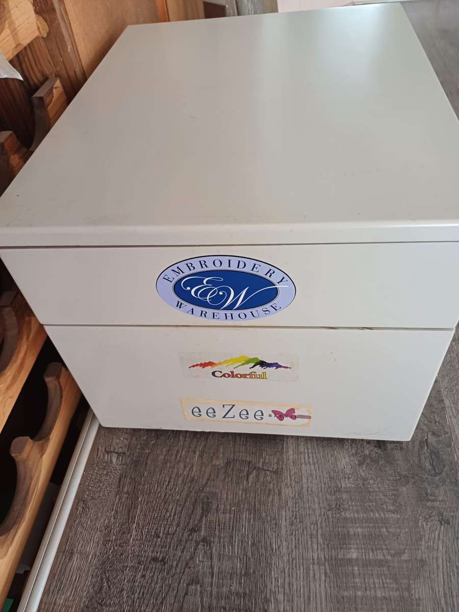 Embroidery thread organizer wooden box with line fabric