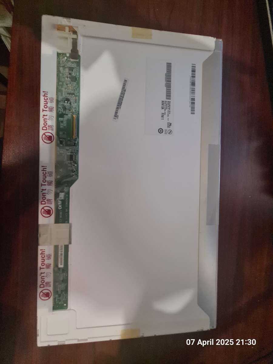 15.6 LED LAPTOP SCREEN 1366*768 40 PIN BOTTOM LEFT