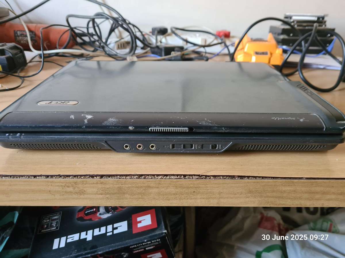 Acer TravelMate  5730 For spares/Repairs