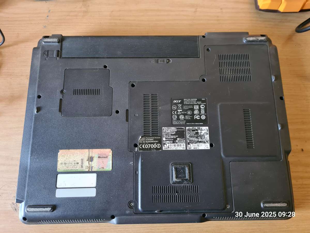 Acer TravelMate  5730 For spares/Repairs